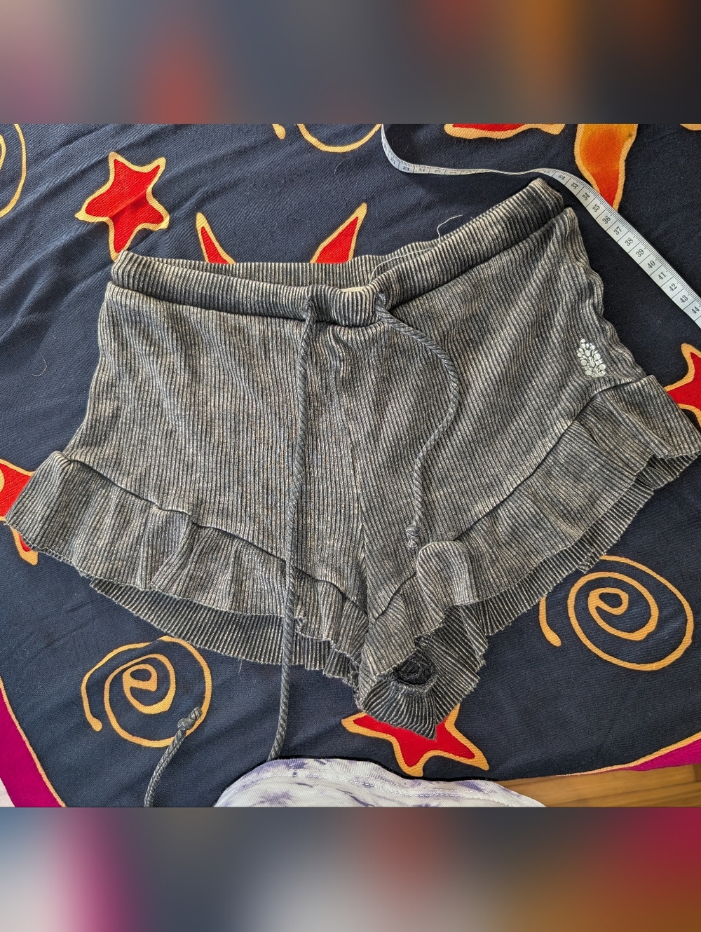 Women’s Gray Ribbed Ruffle Shorts